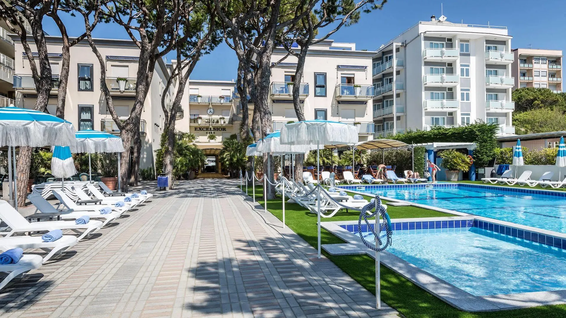 Hotel Excelsior Lido di Jesolo 4*,