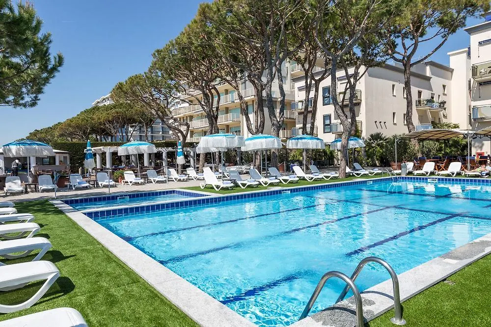 Hotel Excelsior Lido di Jesolo 4*,  Italy