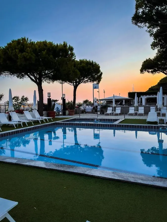 Hotel Excelsior Lido di Jesolo Olaszország