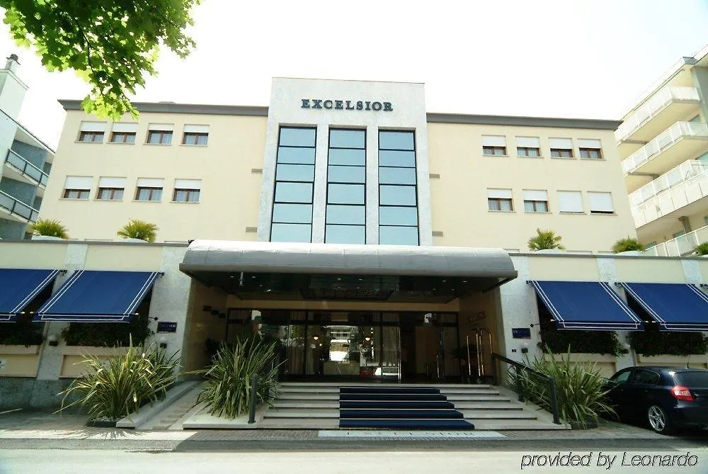 Hotel Excelsior Lido di Jesolo 4*,