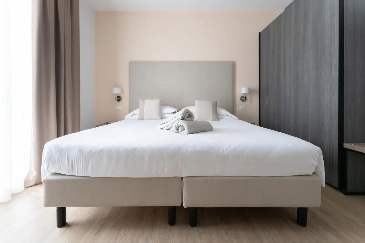 ****  Hotel Excelsior Lido di Jesolo Olaszország