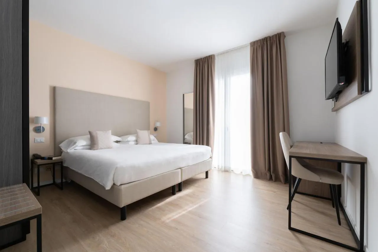 ****  Hotel Excelsior Lido di Jesolo Olaszország