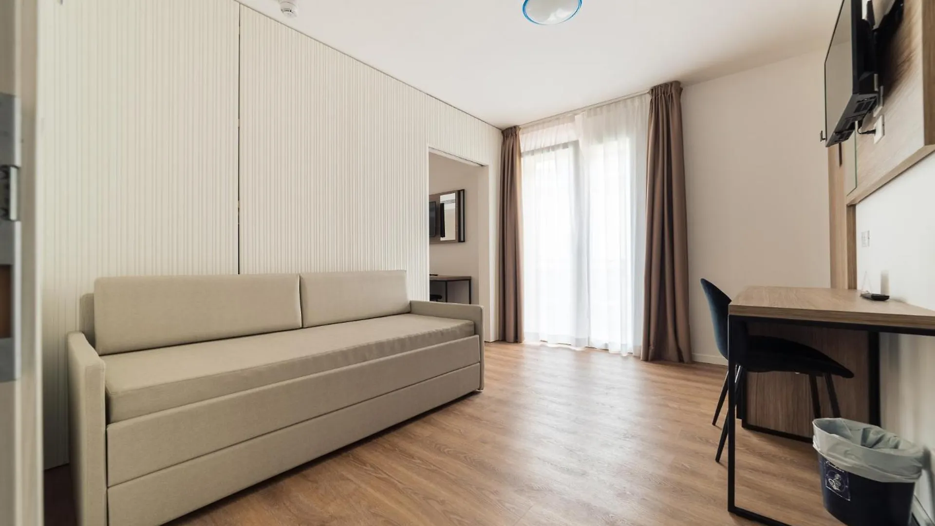 Hotel Excelsior Lido di Jesolo 4*,  Italy